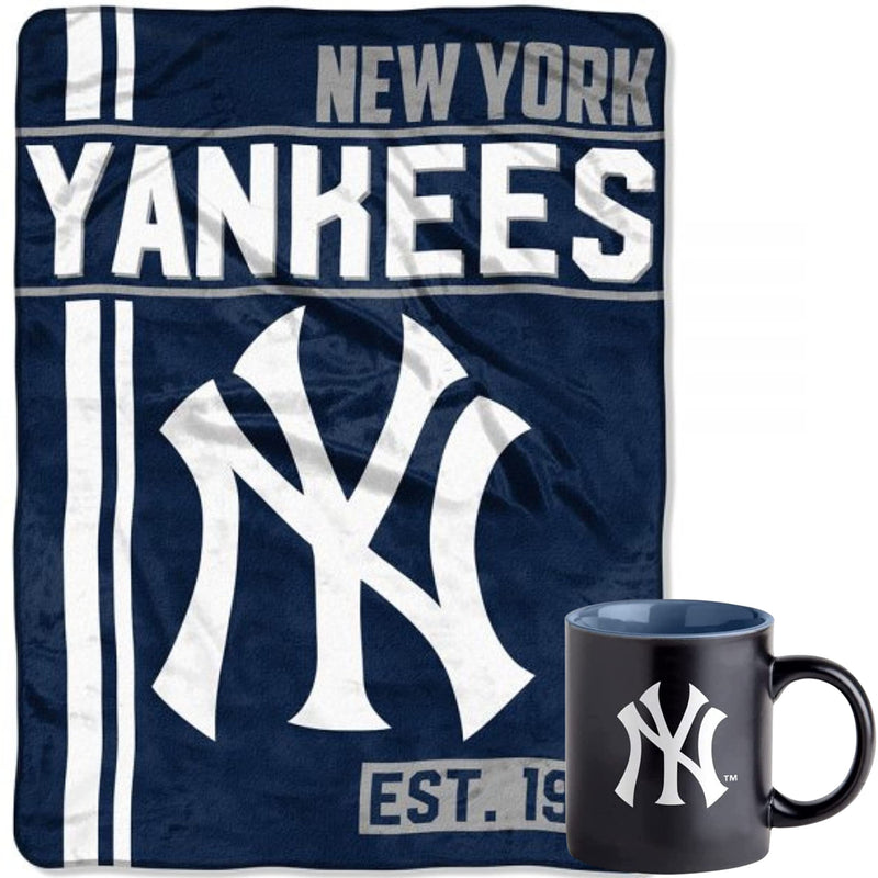 Boelter Brands MLB Warm & Cozy Baseball Bundle includes Coffee Mug and Plush Blanket (New York Yankees)