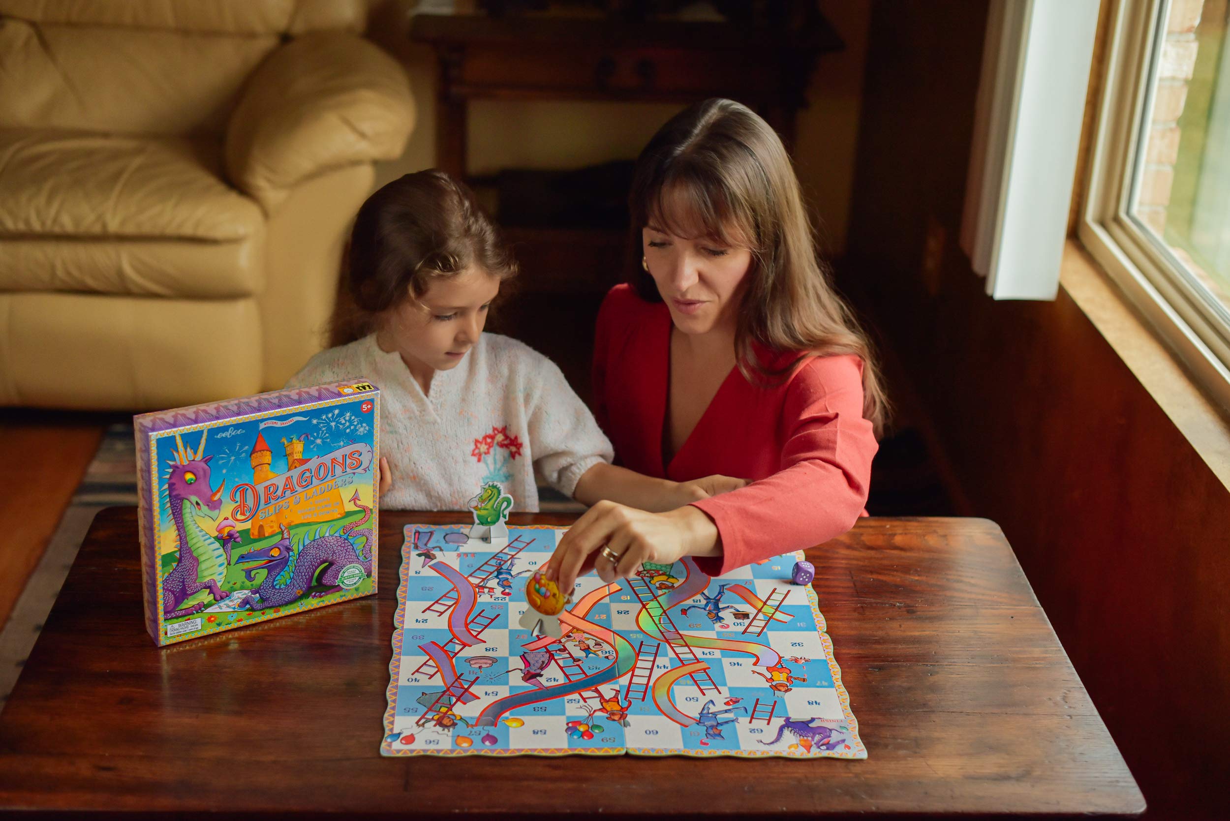 eeBoo: Dragons Slips & Ladders Board Game, Develops Counting and Patience Skills for Children, a Shiny Board Game of Ups & Downs, Perfect for Ages 5 and up