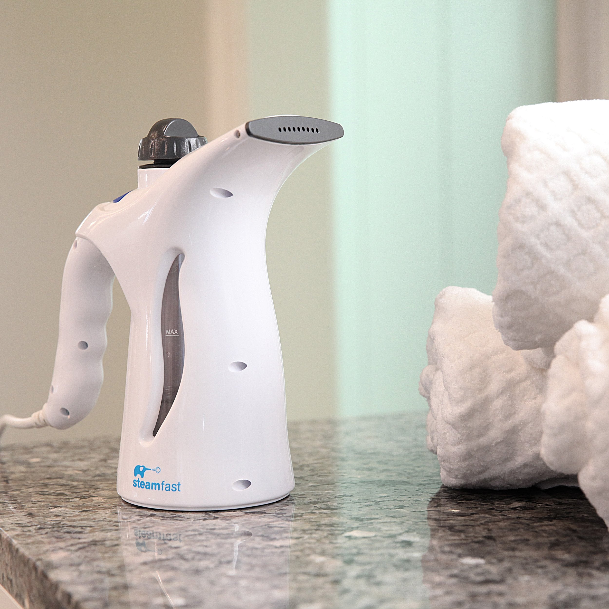 Steamfast SF-435 Compact Fabric Steamer